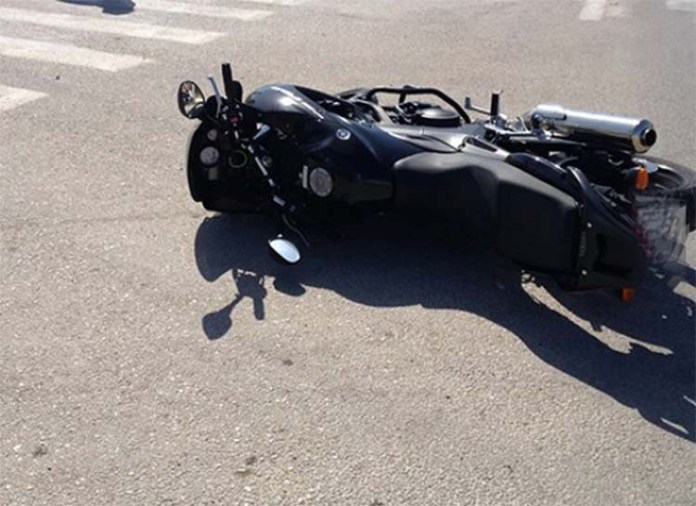ΠΑΦΟΣ: Τραυματισμός νεαρού μοτοσικλετιστή σε τροχαίο