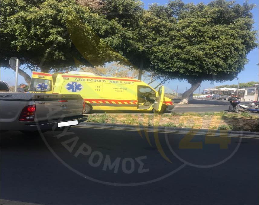 Ατύχημα στο κέντρο της Πάφου - Τραυματίστηκε τροχονόμος - ΦΩΤΟΓΡΑΦΙΕΣ