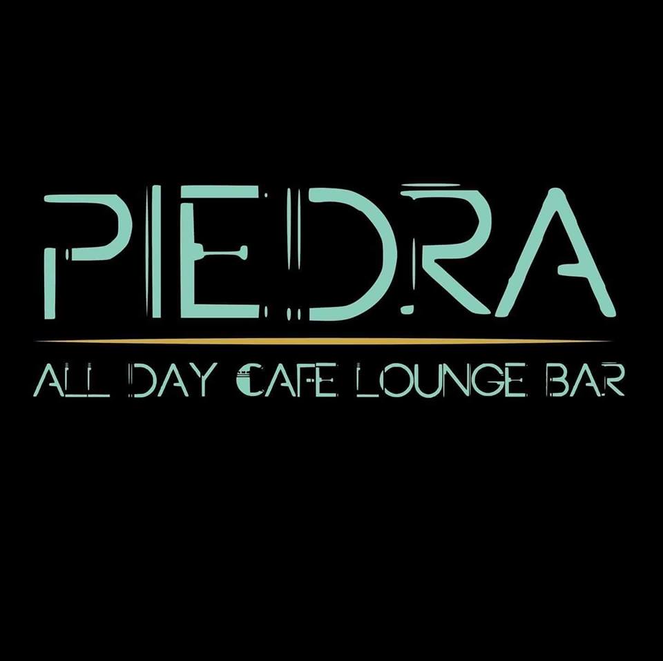 Κενή θέση εργασίας στο Piedra cafe-lounge bar
