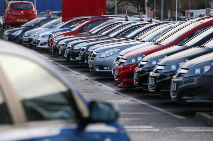 Τι αλλάζει στην αγορά οχημάτων - Εγκρίθηκαν τέλη κυκλοφορίας και φόροι