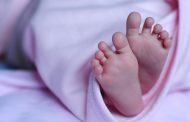 Πρώτες βοήθειες σε περίπτωση που πνίγεται μωρό - ΒΙΝΤΕΟ