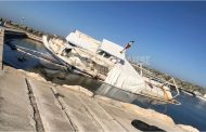 Κ. Πύργος Τυλληρίας: Απομακρύνονται τα πλοιάρια