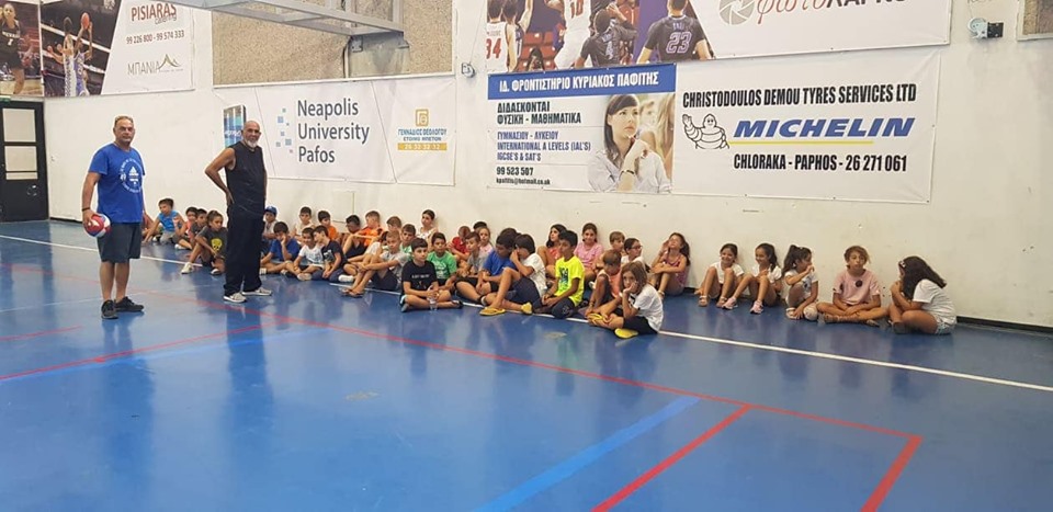 Παφιακός: Μάθημα volley στα παιδιά του Ναυτικού Ομίλου Πάφου