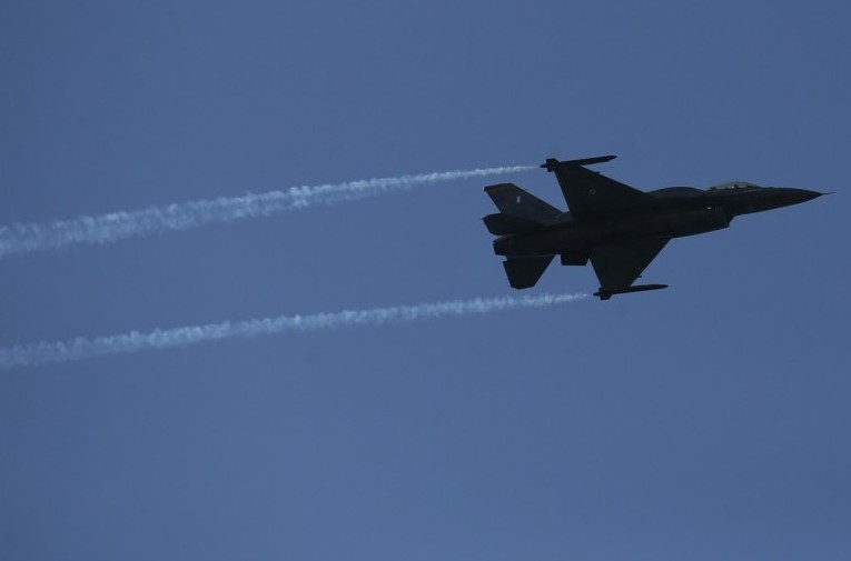 F16 στον κυπριακό ουρανό - Πέρασμα και από Πάφο - ΦΩΤΟ