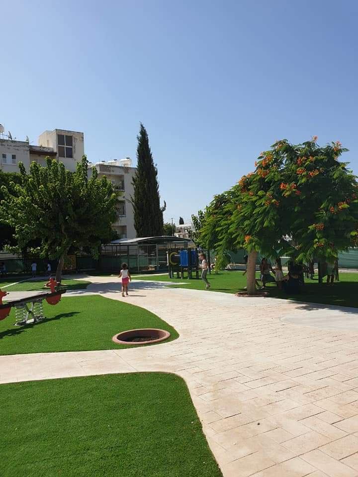 Συνεργασια «100,000 trees in Paphos» με Pafilia Property Developers