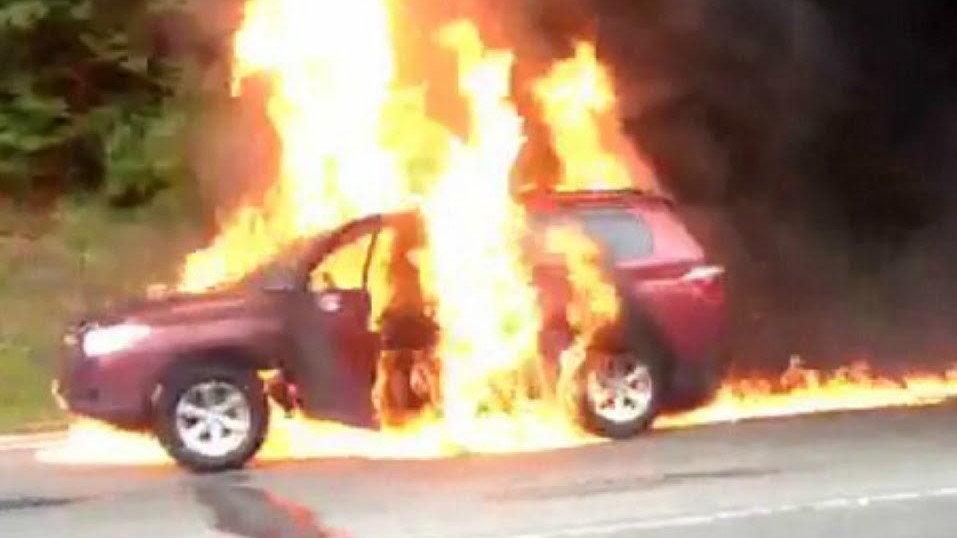 Πάφος: Φωτιά σε όχημα στο Μούτταλο τα ξημερώματα
