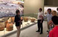 Πάφος: Επίσκεψη Γ. Καρούσου στο Αρχαιολογικό Μουσείο