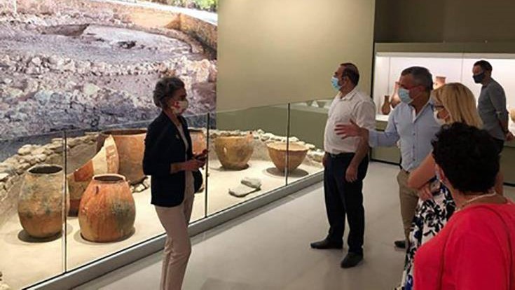 Πάφος: Επίσκεψη Γ. Καρούσου στο Αρχαιολογικό Μουσείο