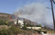 Πυρκαγιά σε εξέλιξη στην περιοχή Τρεμιθούσας–Τάλας (βίντεο)