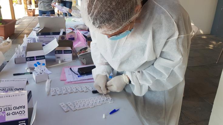 Χωρίς rapid test οι εργαζόμενοι μετά την 1η δόση του εμβολίου και αφού παρέλθουν 3 εβδομάδες