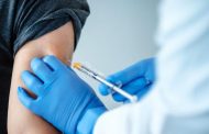 Αρχίζουν οι εμβολιασμοί για τις ηλικίες 16-17 ετών, χωρίς περιορισμό για όλες τις ηλικίες