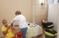 Πάφος: Αυξάνετε το ενδιαφέρον για εμβολιασμό ξενοδοχοϋπαλλήλων, στην Πάφο οι μονάδες εμβολιασμού