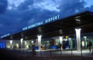 Χειροπέδες σε 32χρονη στο αεροδρόμιο Πάφου-Μεθυσμένη εξύβρισε Αστυνομικό