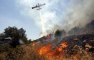 Πάφος: Νέα πυρκαγιά στην Τσάδα. Στη μάχη και εναέρια μέσα
