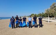 Εκστρατεία καθαρισμού της παραλίας της Γεροσκήπου από μέλη της ΑΔΕ Πάφου 