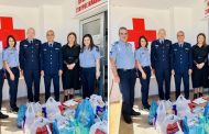 Πάφος: Πακέτα τροφίμων παρέδωσε η Αστυνομία στον Κυπριακό Ερυθρό Σταυρό