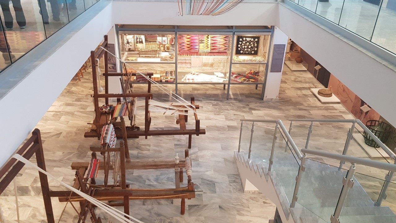 Μουσείο Δρούσιας : Ιερή παρακαταθήκη από μητέρα σε κόρη, και από πατέρα σε γιο