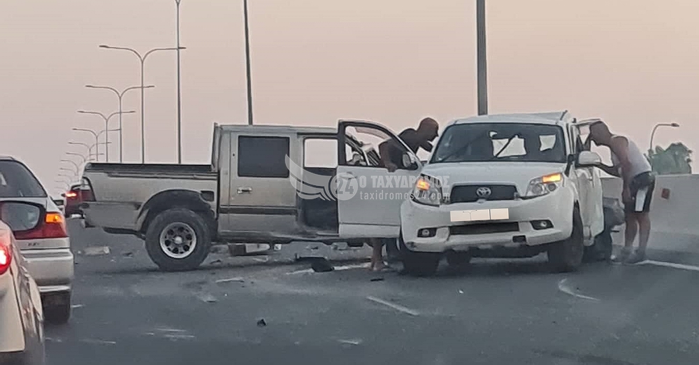 Ατύχημα στον αυτοκινητόδρομο Πάφου – Λεμεσού, στο νοσοκομείο 5 πρόσωπα – Εικόνες