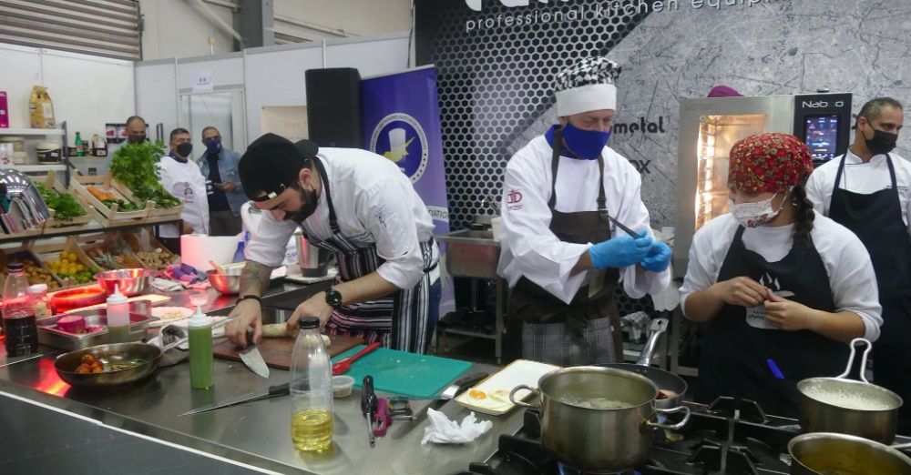 ΕΚΘΕΣΗ ΓΑΣΤΡΟΝΟΜΙΑΣ: Διαγωνισμό μαγειρικής διοργανώνουν οι Αρχιμάγειρες Γαστρονόμοι Κύπρου