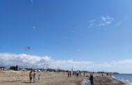 Καθαρά Δευτέρα στη Δημοτική παραλία Γεροσκηπου με δωρεάν λουκουμάδες σε ολους
