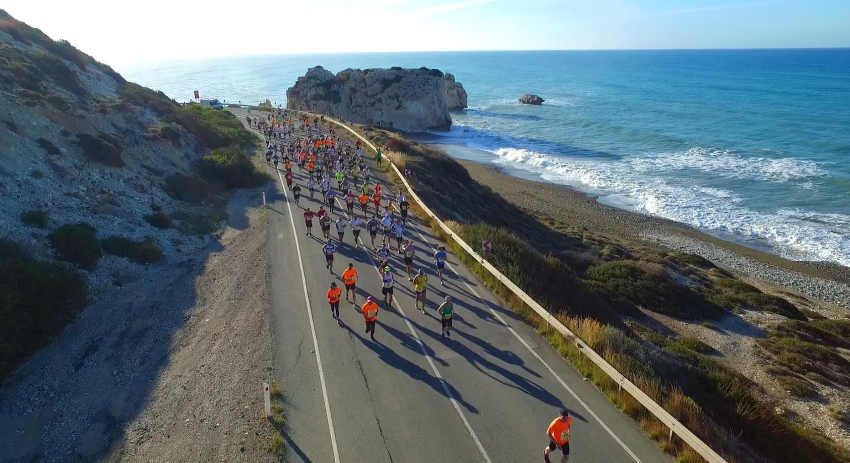 Πάφος: Πέραν των 3.000 δρομέων στον 25ο Logicom Cyprus Marathon