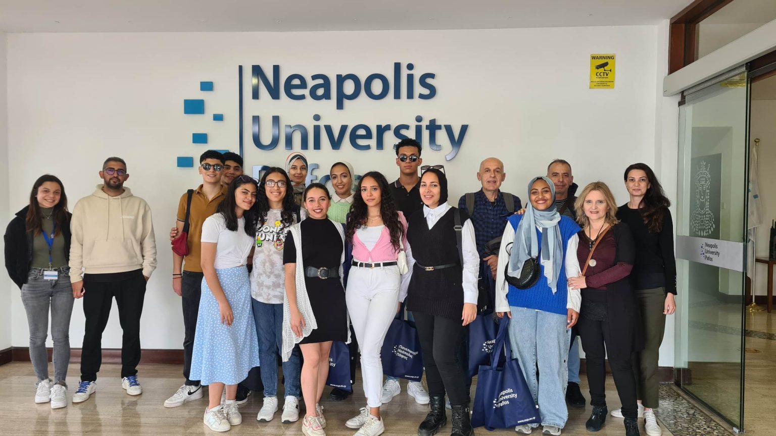 Πανεπιστήμιο Νεάπολις Πάφος: Φιλοξενία 12 μαθητών    από την Αμπέτειο Σχολή Καΐρου