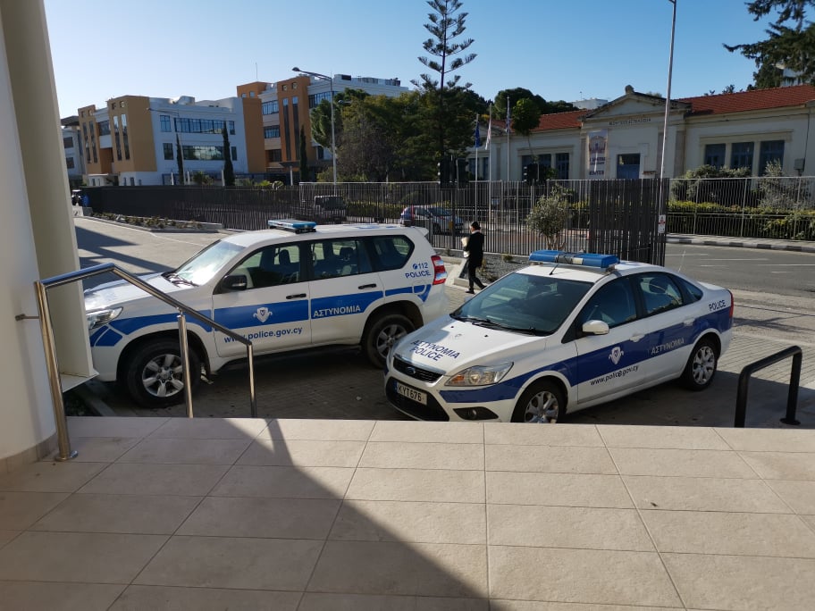 Πάφος: Υπό κράτηση δύο πρόσωπα μετά τον εντοπισμό 16 κιλών κάνναβης