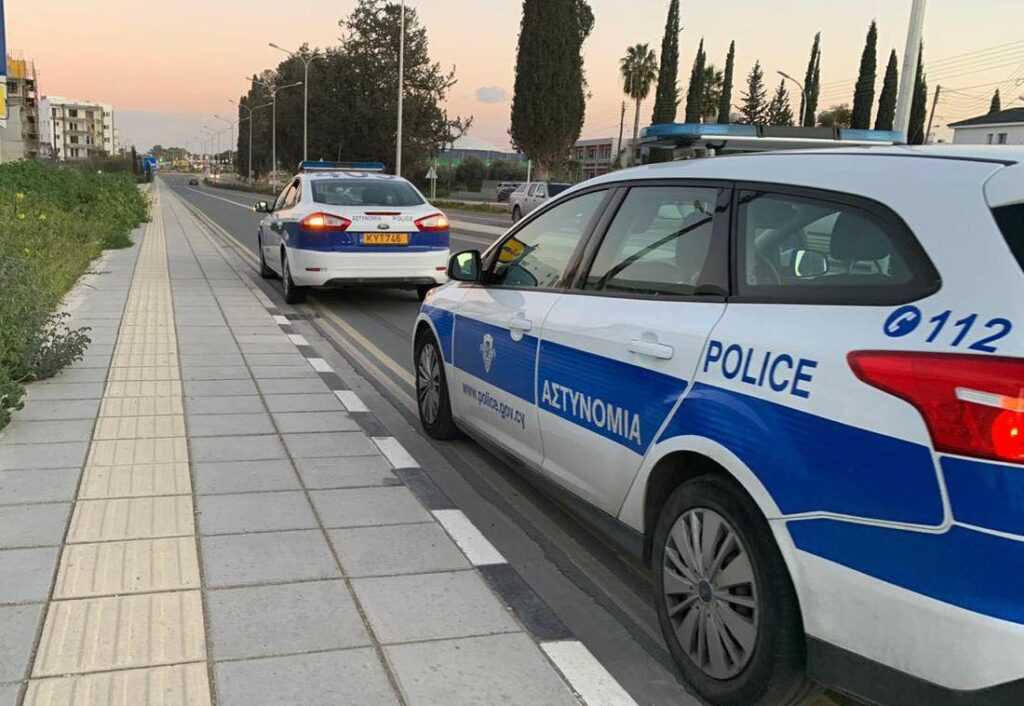 Σοκ στην Πάφο με νεκρό κουταβάκι από τις ρόδες αυτοκινήτου-Καταζητείται ο οδηγός