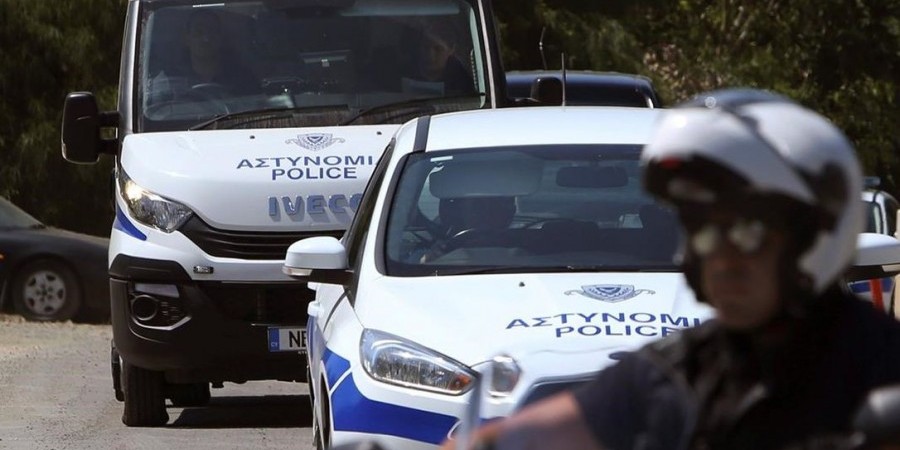 ΠΑΦΟΣ: Μπήκε σε εστιατόριο και απέσπασε υπολογιστή και χρήματα-Καταζητείται 28χρονος