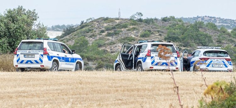 Κολώνη: Πληροφορίες της Αστυνομίας από ειδικούς για τα οστά-Επεκτείνονται οι έρευνες για τα αίτια θανάτου του προσώπου