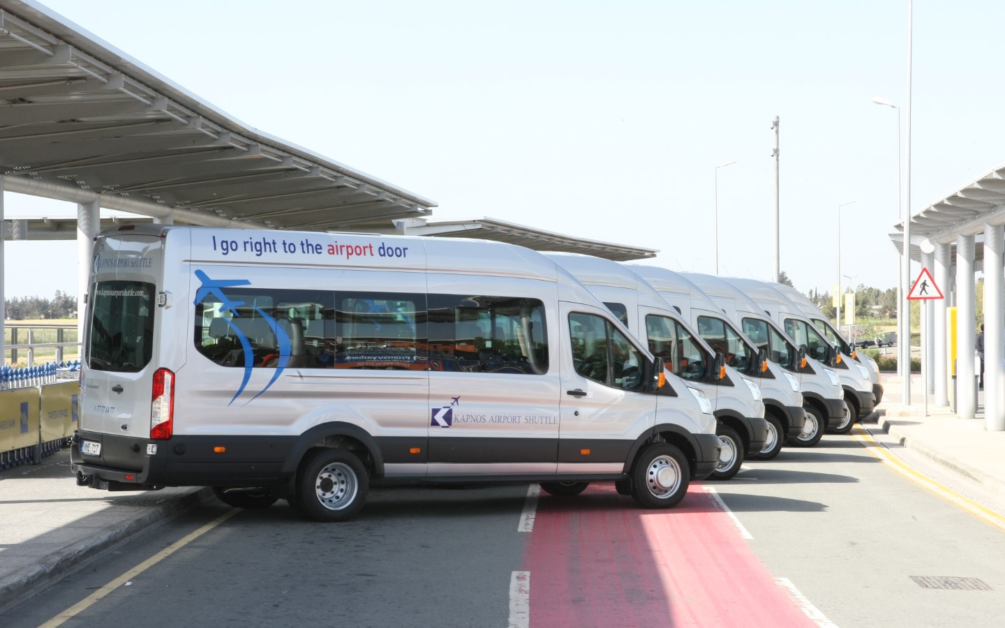 Οκτώ νέα δρομολόγια λεωφορείων προς Αεροδρόμιο Πάφου από την Kapnos