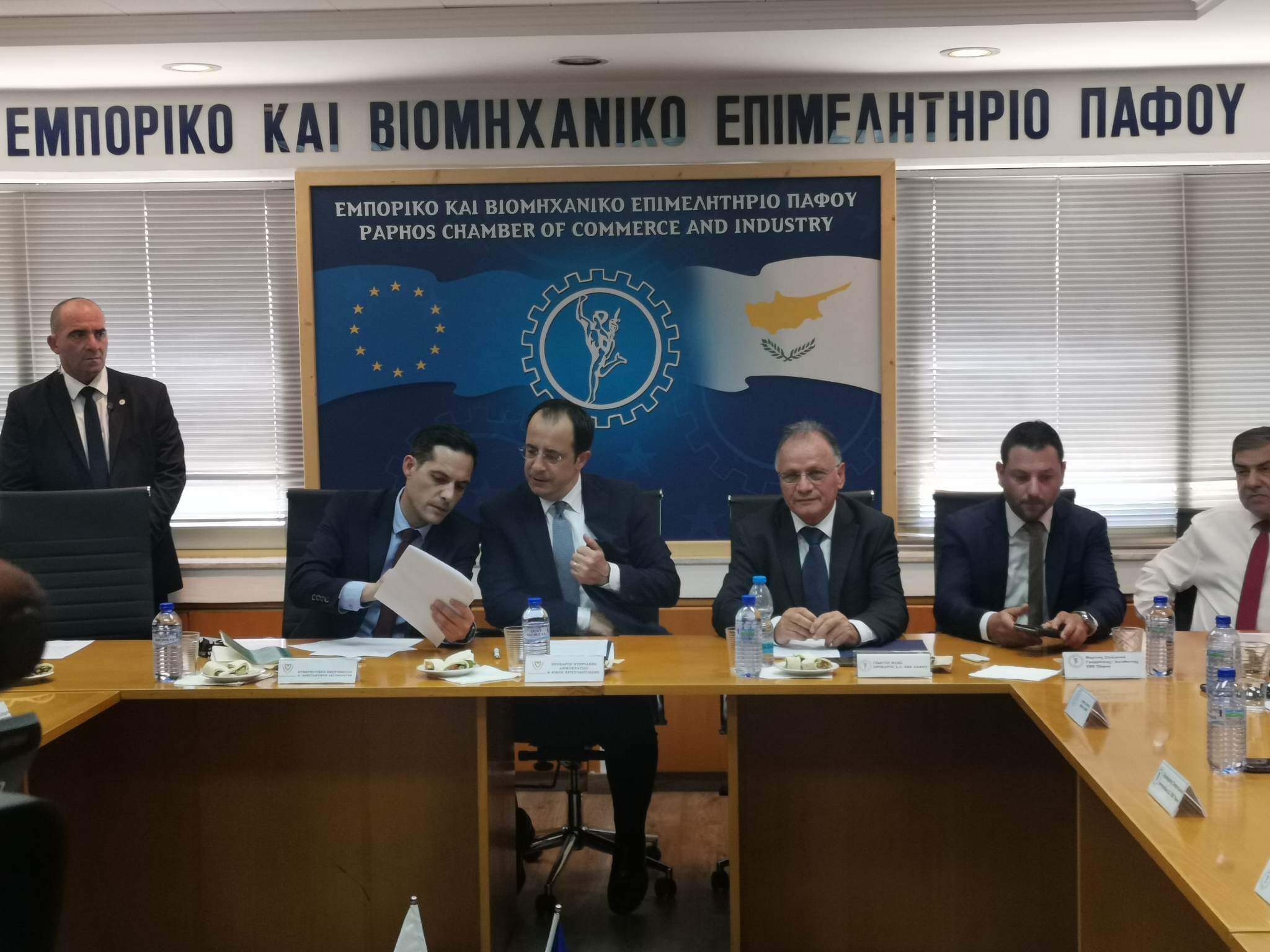 Συνάντηση με την ηγεσία ΕΒΕ Πάφου είχε ο Πρόεδρος της Δημοκρατίας (ΦΩΤΟ)