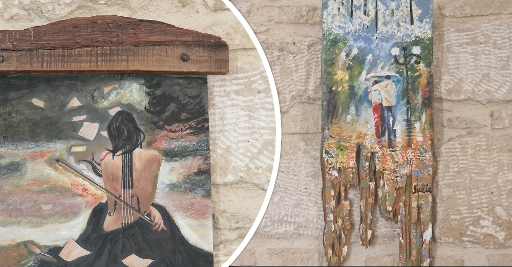 Έκθεση ζωγραφικής σε παλαιό ξύλο