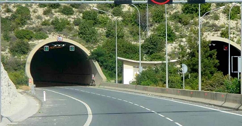 Εργασίες συντήρησης στη σήραγγα του αυτοκινητόδρομου Πάφου - Λεμεσού