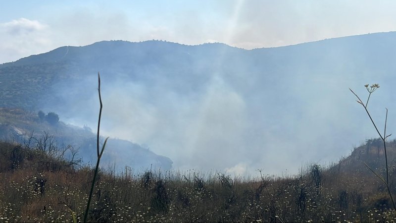 Σε επίπεδο «Κόκκινου Συναγερμού» παραμένει ο κίνδυνος πρόκλησης δασικών πυρκαγιών
