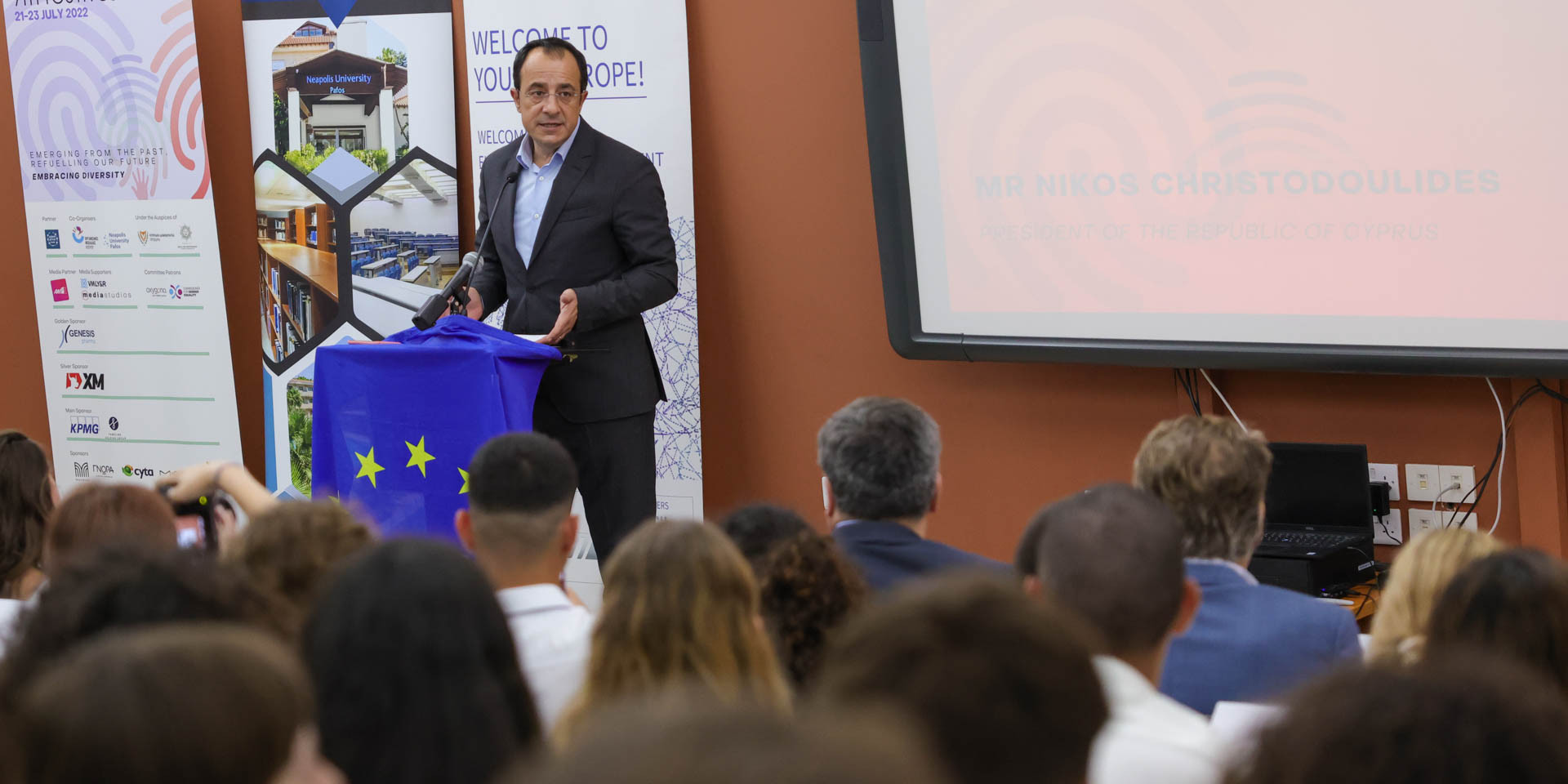 Σύμβουλο για προώθηση θεμάτων πολυπολιτισμικότητας θα διορίσει ο ΠτΔ
