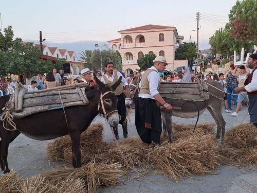 Πάφος: Συναπάντημα με την παράδοση οργάνωσε η Περιστερώνα