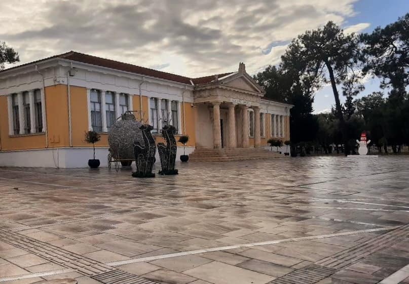 Λύκειο Γ. Ταλιώτη Γεροσκήπου: Φωτογράφισαν παραδοσιακά και νεοκλασικά κτίρια της Πάφου