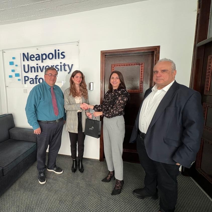 Νεάπολις: Η Ιωάννα Μαυρογιάννη πρώτη των πρώτων-Πέτυχε τον ψηλότερο βαθμό εισδοχής και της δόθηκε χρηματικό έπαθλο