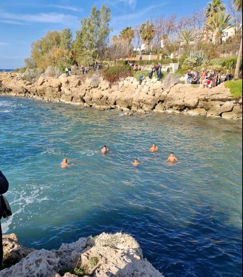 Τίμησαν τα Θεοφάνεια και τα Ροδαφίνια της Χλώρακας-Κοπή βασιλόπιτας και λουκουμάδες για όλους (ΦΩΤΟ)