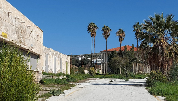 ΑΚΕΛ Πάφου: Εξαγγελίες του ποδαριού για να εξυπηρετηθεί η προεκλογική εκστρατεία Χατζηβασίλη ΑΚΕΛ Πάφου: Εξαγγελίες του ποδαριού για να εξυπηρετηθεί η προεκλογική εκστρατεία Χατζηβασίλη
