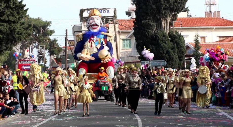 Περίπου 7000 καρναβαλιστές και πέραν των 50 αρμάτων στο καρναβάλι Πάφου