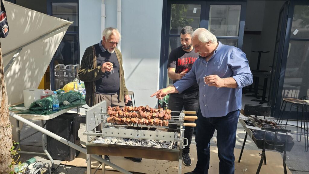 Πήραν φωτιά οι φουκούδες στην Πάφο: Τι λέει ο Κούννας (ΦΩΤΟ) Πήραν φωτιά οι φουκούδες στην Πάφο: Τι λέει ο Κούννας (ΦΩΤΟ)