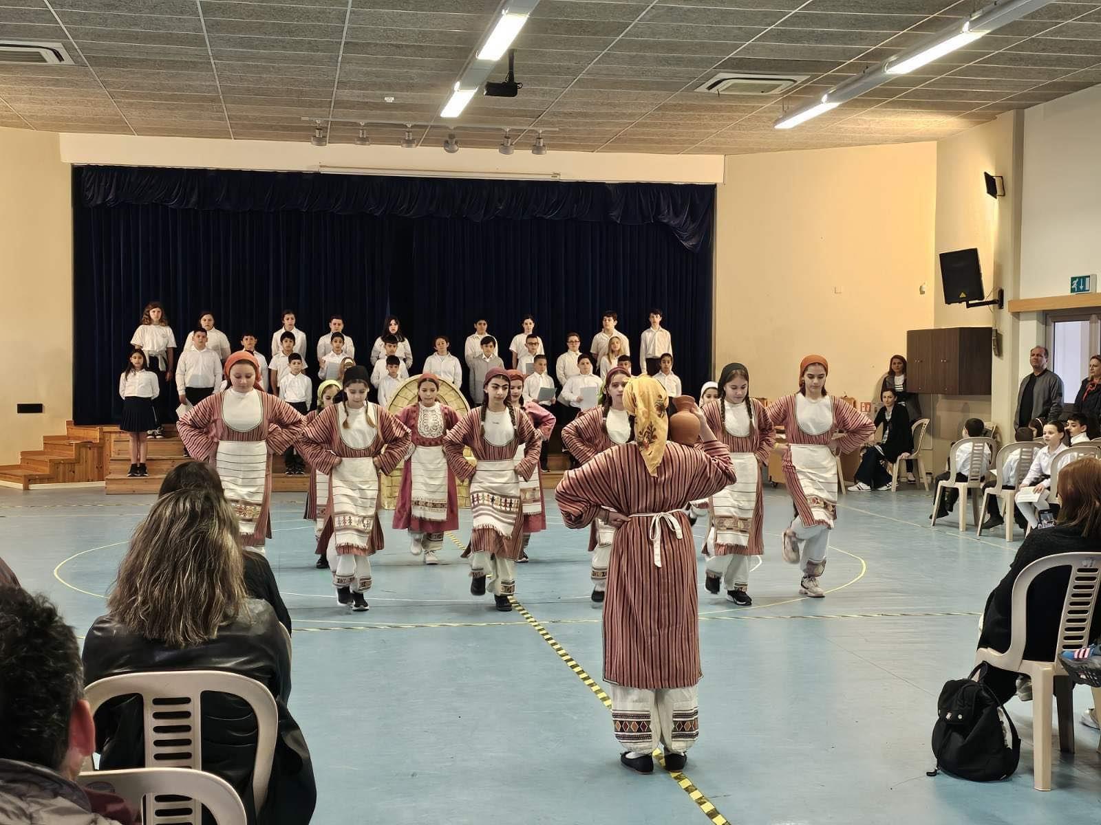 Μεγάλη διάκριση για το Β’Δημοτικό σχολείο Γεροσκήπου με βραβεία για την κυπριακη παράδοση (ΦΩΤΟ)