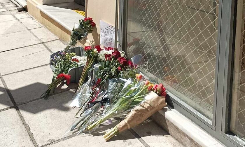 Πάφος: Ένα λουλούδι στη μνήμη των αδικοχαμένων θυμάτων της τρομοκρατικής επίθεσης στη Μόσχα