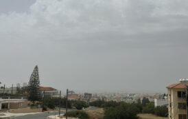 Καιρός: Αυξημένες ψηλές νεφώσεις, στην ατμόσφαιρα θα αιωρείται αραιή σκόνη