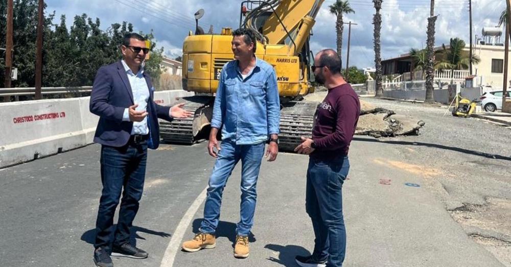 Χ. Πάζαρος: Άρχισε η κατασκευή του μικρού κυκλικού ρόμβου στο δρόμο Έμπας – Τάλας Χ. Πάζαρος: Άρχισε η κατασκευή του μικρού κυκλικού ρόμβου στο δρόμο Έμπας – Τάλας