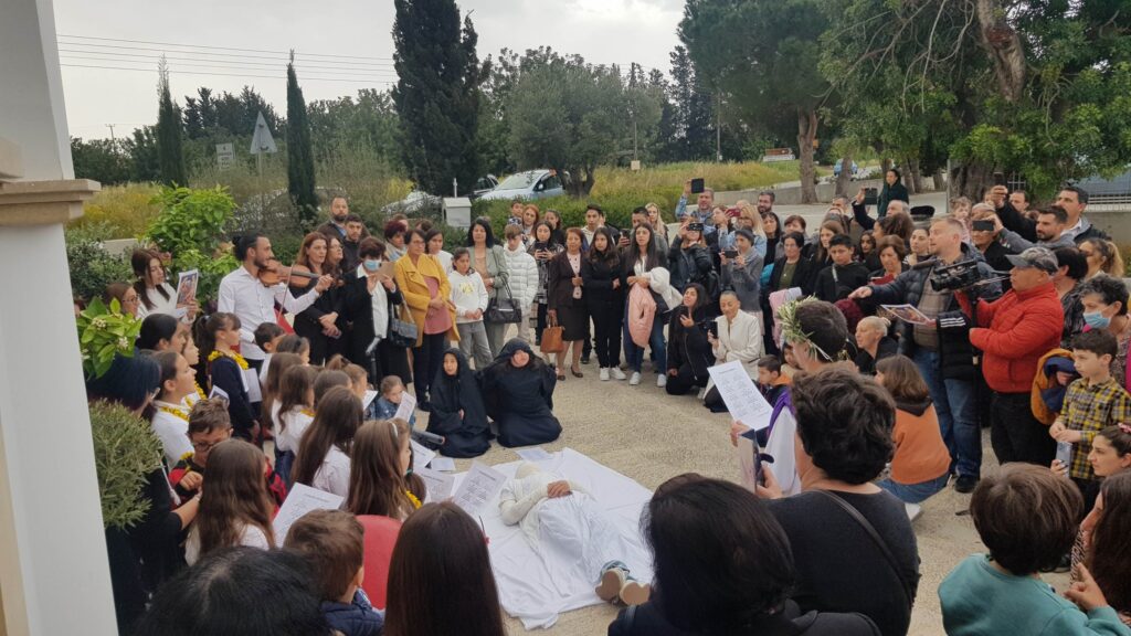 Πάφος: Στην Λέμπα η αναπαράσταση της Ανάστασης του Λαζάρου Πάφος: Στην Λέμπα η αναπαράσταση της Ανάστασης του Λαζάρου