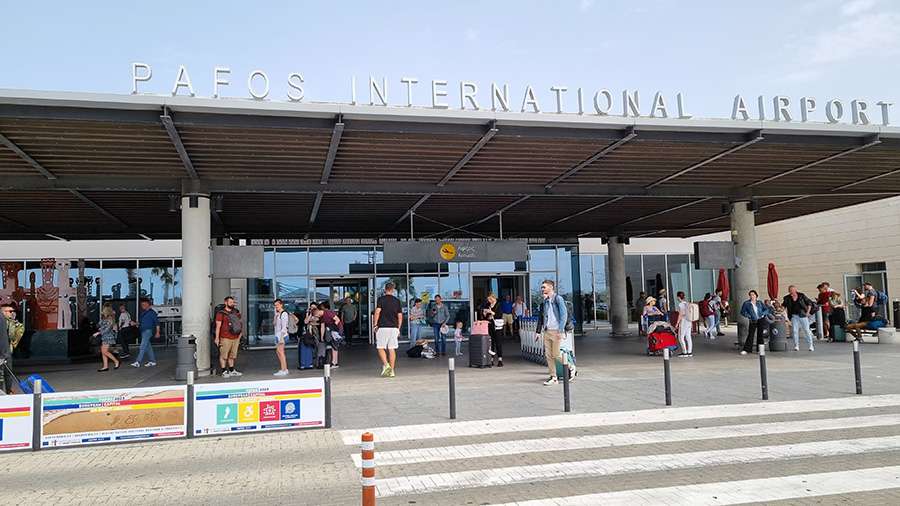 32χρονη από τη Γεωργία παρουσιάστηκε ως Λετονή στο αεροδρόμιο Πάφου
