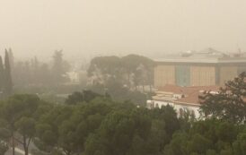 Καιρός: Τοπικές βροχές και σκόνη μέχρι την Δευτέρα